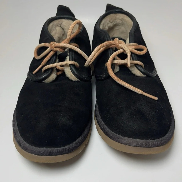 UGG Men's Maksim Chukka Boots Black Color - Picture 4 of 11